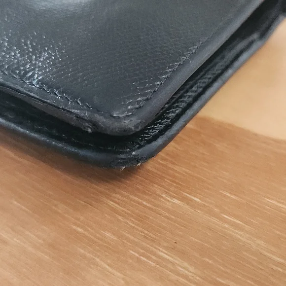 Vintage CHANEL Sevruga Caviar CC Yen  Wallet - Picture 14 of 15